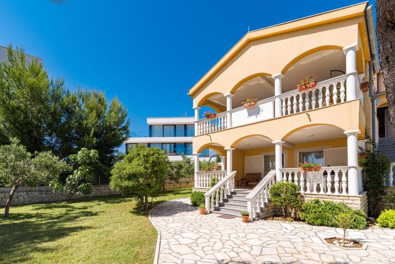 Beach Apartments Villa Kaya Sukošan Eksteriør billede