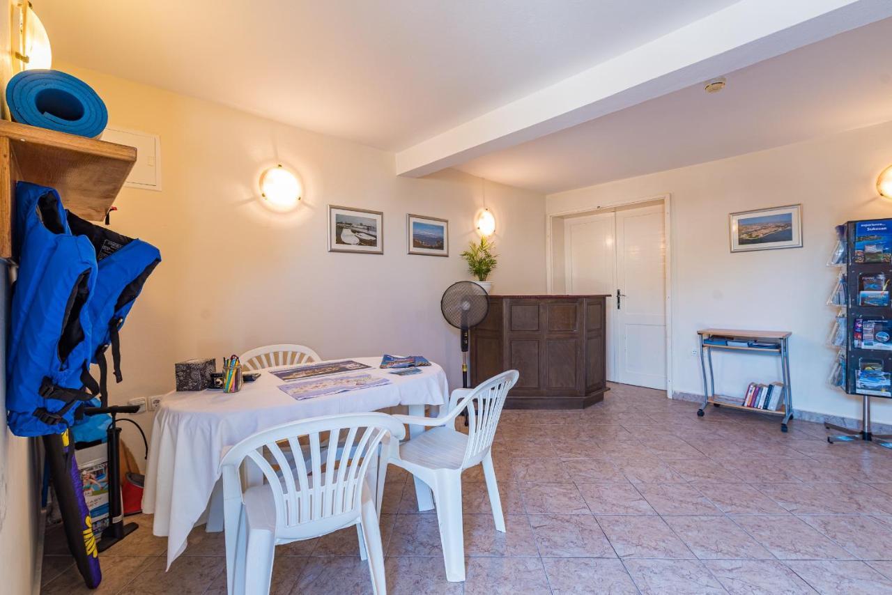 Beach Apartments Villa Kaya Sukošan Eksteriør billede
